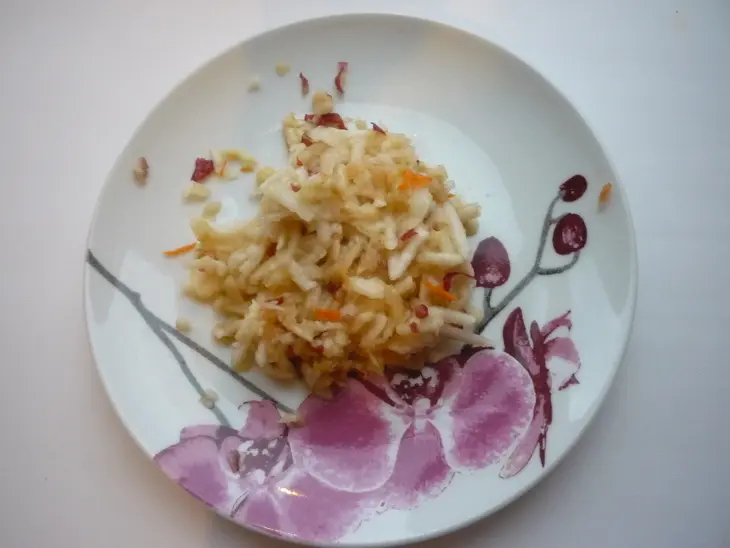 Морковный салат с творогом: шаг 2