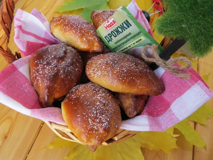 Пирог и пирожки с яблоками из апельсинового дрожжевого теста: шаг 14