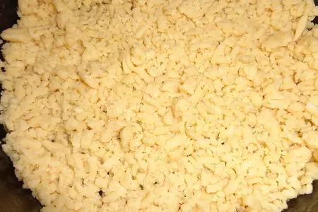 Нежный пирог с бананом и манго: шаг 6