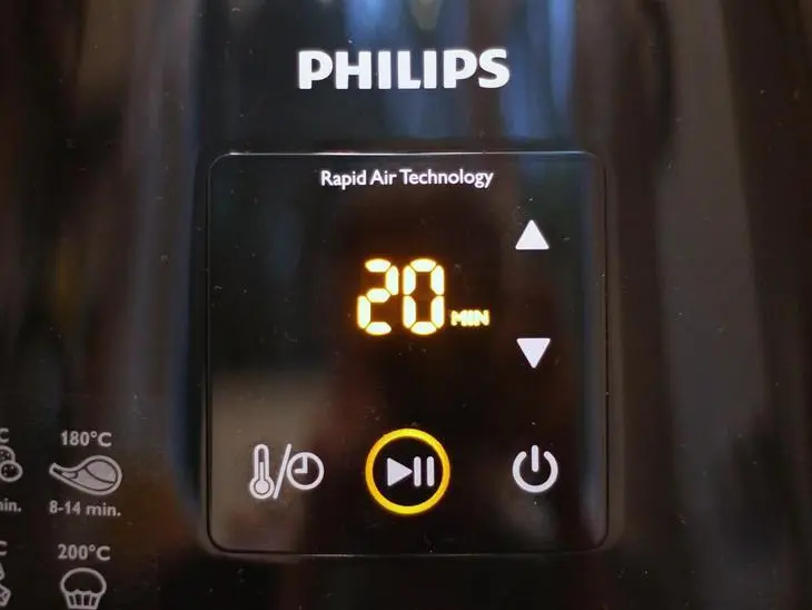 Румяная курочка,  приготовленная в мультипечи philips: шаг 6