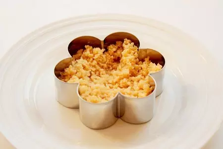 Тар-тар с лососем и жареным кус-кусом: шаг 6