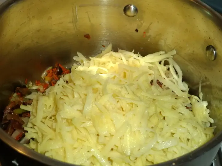 Необычная каша с грибами и овощами: шаг 4