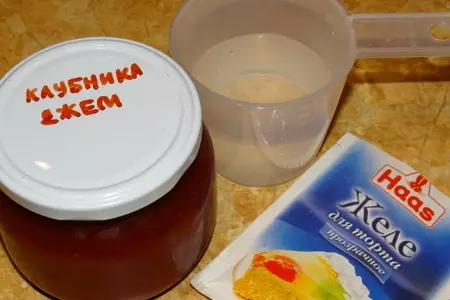 Творожно-клубничный десерт "валентинка": шаг 4