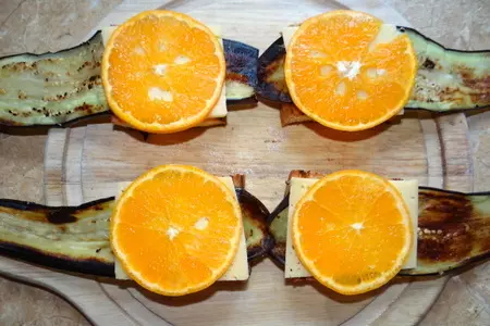 Закусочные бутерброды с баклажаном и мандариновой ноткой: шаг 4