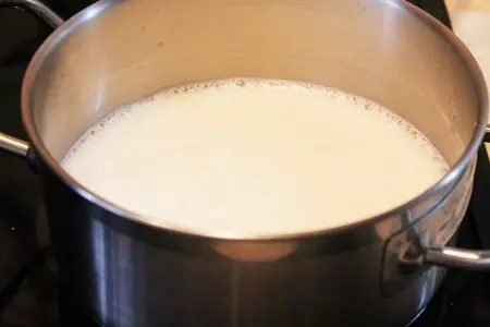 Манная башенка с карамелизироваными грушами: шаг 1