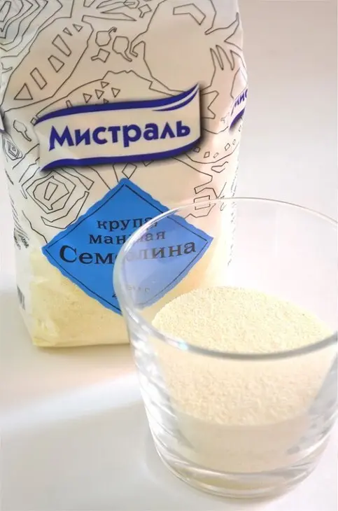Манная башенка с карамелизироваными грушами: шаг 2