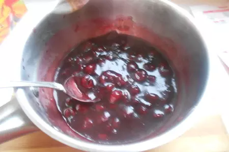 Вишневый кисель со сметанным желе: шаг 3
