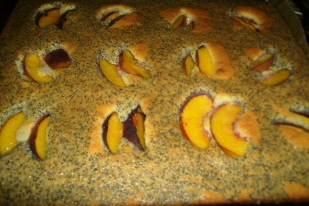 Маковый пирог с персиками: шаг 1