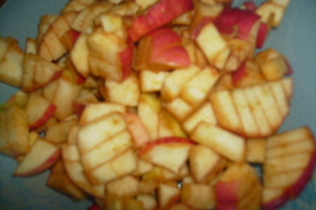 Дрожжевые оладьи с яблоками: шаг 2