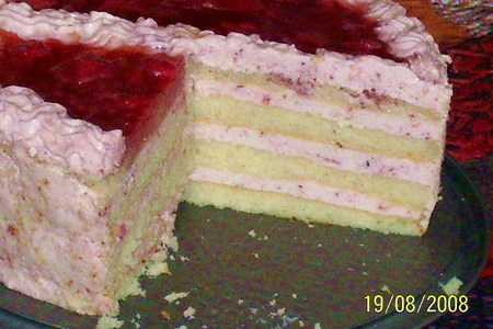 Торт "творожно-клубничный": шаг 8