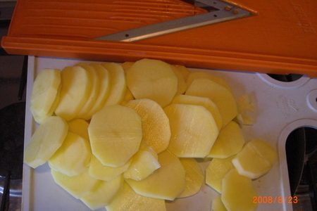 Картошка, запеченная с сыром, упрощенный вариант приготовления.: шаг 1