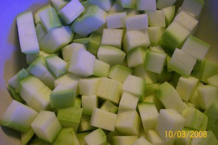Салат из кабачков и цветной капусты: шаг 2