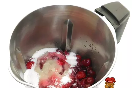 Штрудель из слоёного теста с вишней для кухонный машины oursson км1010нsd: шаг 3
