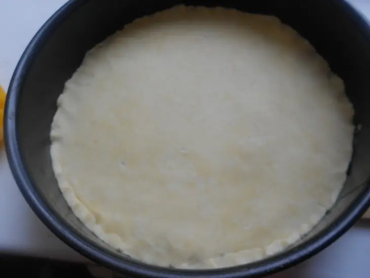 Закусочный торт с овощами и козьим сыром: шаг 4