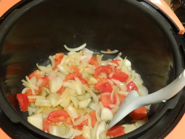 Средиземноморский суп с морепродуктами, бобовыми и рисом: шаг 2