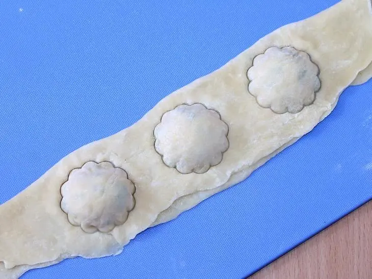 Равиоли с сыром и зеленым луком: шаг 6