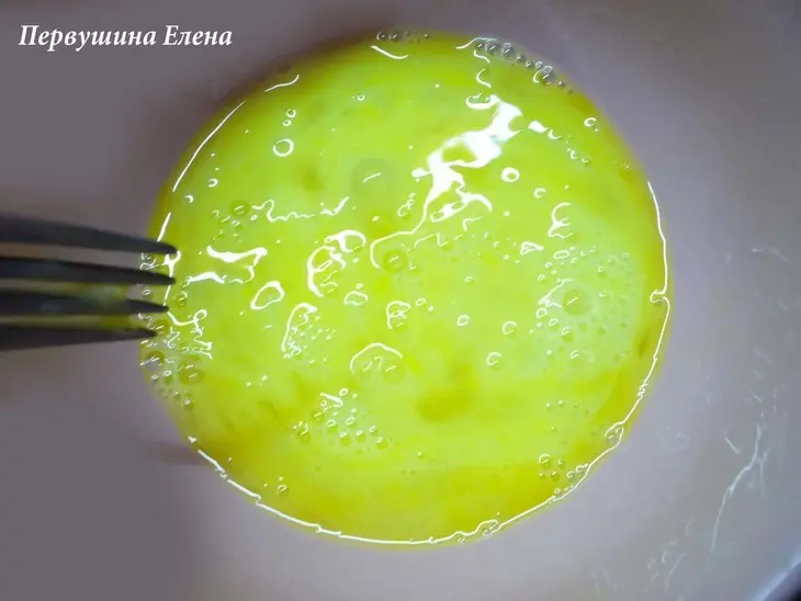 Слойки заливные с картофелем и сливами: шаг 5