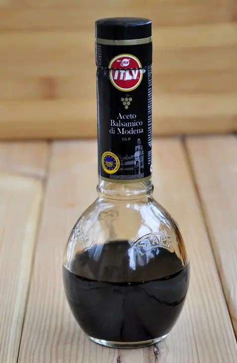 Мясо на косточке маринованное в бальзамическом уксусе и оливковом масле с прованскими травами: шаг 1