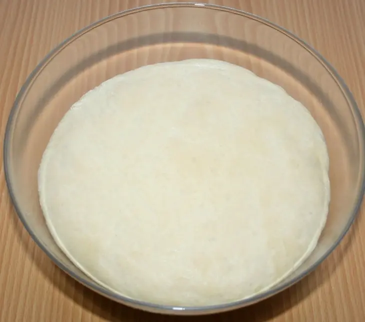 Фугасс с оливками: шаг 4