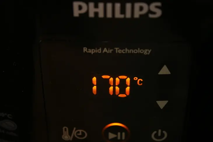 Курочка в лимонной заправке приготовленная в мультипечи philips: шаг 5