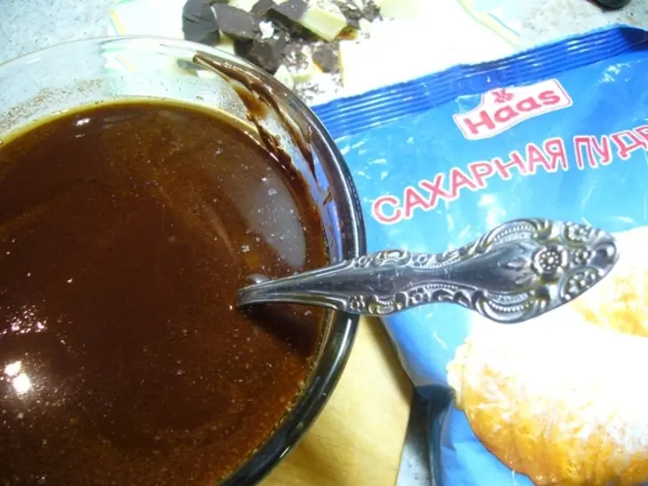 Двойной шоколадный брауни с фундуком: шаг 1