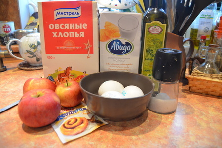 Овсяный пирог с яблоками и сыром в мультиварке: шаг 1