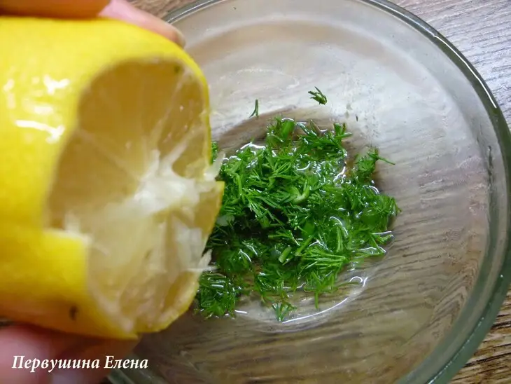 Салат овощной с форелью и оливками "себе любимой": шаг 11
