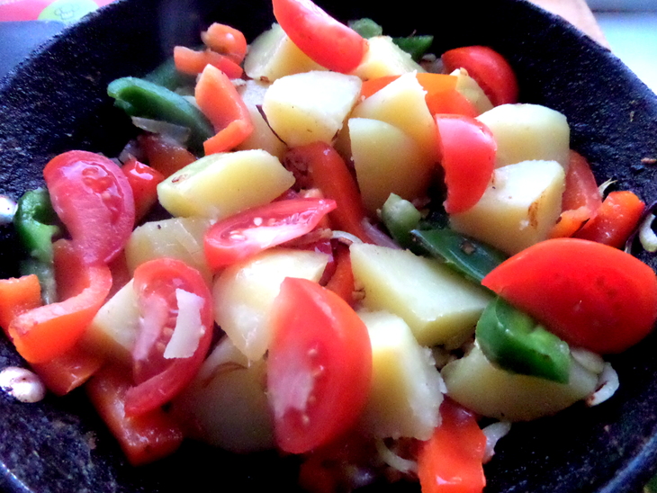 Салат с картофелем и маслинами: шаг 6