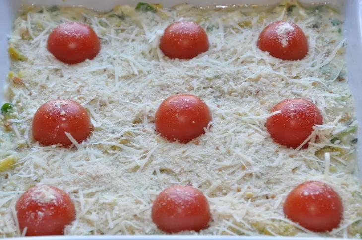 Запеканка из кабачка с творогом и сыром: шаг 8