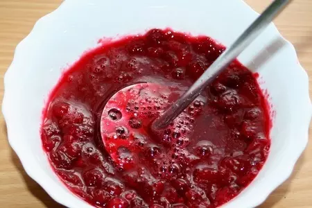 Овсяные маффины с клюквой и клюквенным соусом: шаг 2