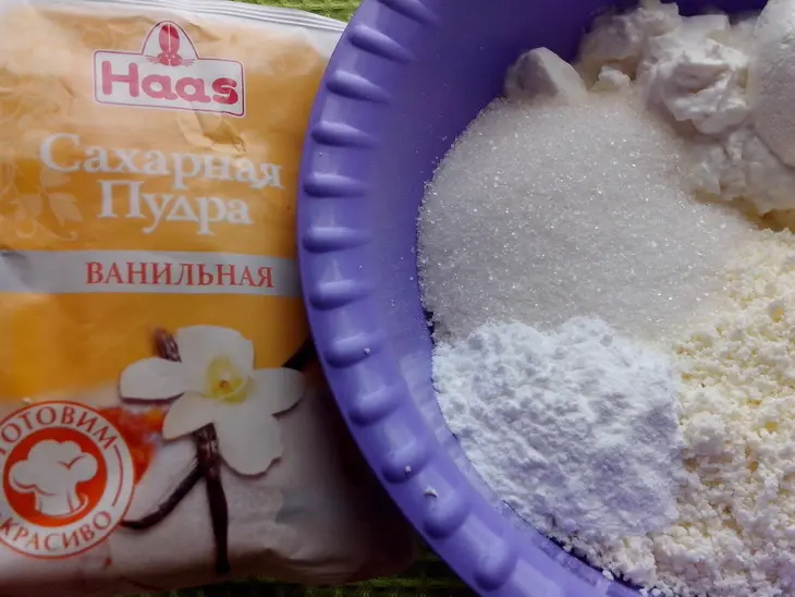 Творожной торт с вишней: шаг 3