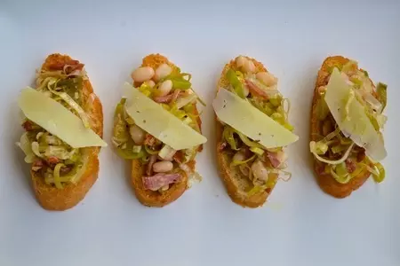Мясные кростини: шаг 18