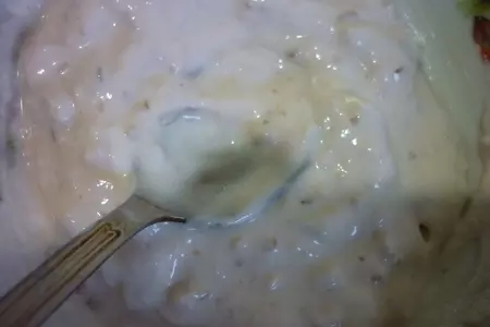 Рыбные тефтели с соусом из простокваши: шаг 2