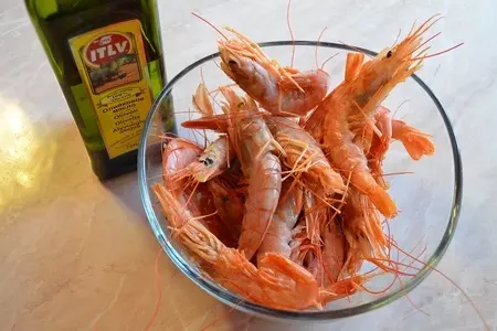 Креветки  королевские по средиземноморски: шаг 1