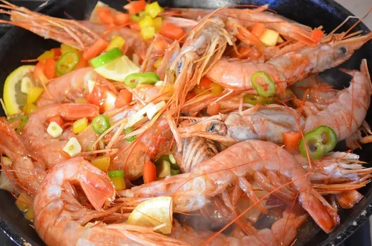 Креветки  королевские по средиземноморски: шаг 5
