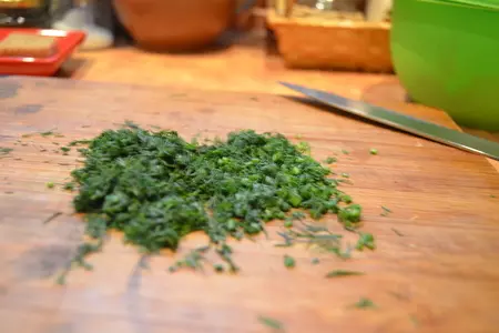 Сливочный сыр с малосольной семгой и укропом: шаг 4