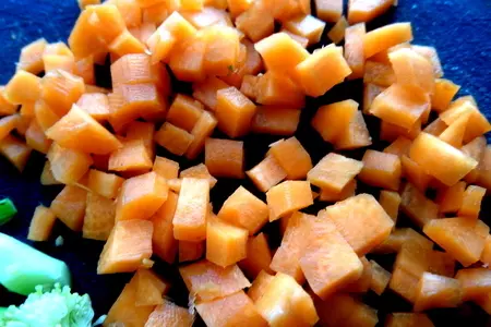 Сырный суп с овощами и оливками: шаг 2