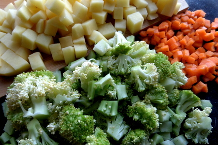 Сырный суп с овощами и оливками: шаг 3