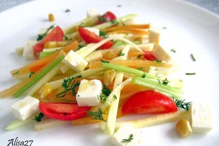 Салат из овощей с сыром фета и заправкой из оливкового масла : шаг 3