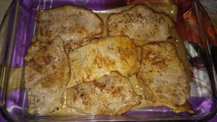 Свиной карбонад, запеченный с корнишонами по-испански.: шаг 3