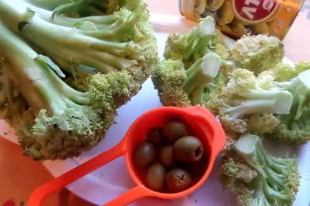 Кекс с брокколи и оливками: шаг 1