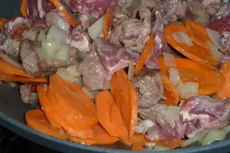 Сочная тушеная говядина (de boeuf  juteuse ragoût): шаг 2