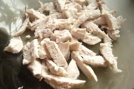 Салат с курицей и брокколи: шаг 1