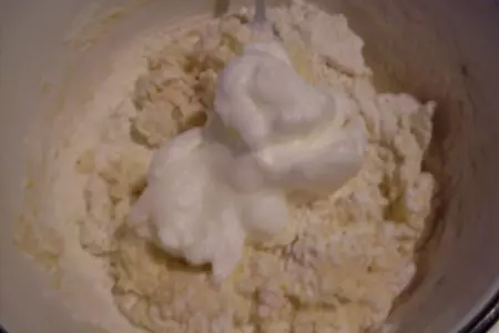 Кекс с яблоками и голубикой: шаг 4