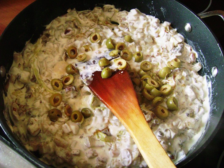  капеллини с грибами и баклажанами в сливочном соусе. capellini with eggplant and mushrooms.: шаг 4