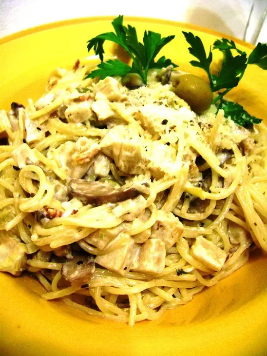 Капеллини с грибами и баклажанами в сливочном соусе. capellini with eggplant and mushrooms.: шаг 6
