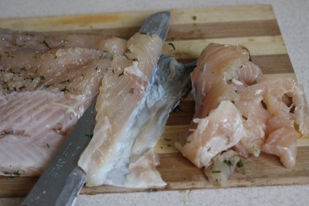 Малосольный балтийский лосось и бутерброды для девичника: шаг 11