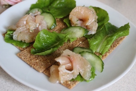 Малосольный балтийский лосось и бутерброды для девичника: шаг 12