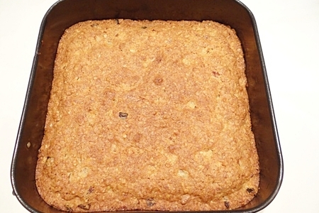 Мультизлаковый пирог с орехами и курагой: шаг 7