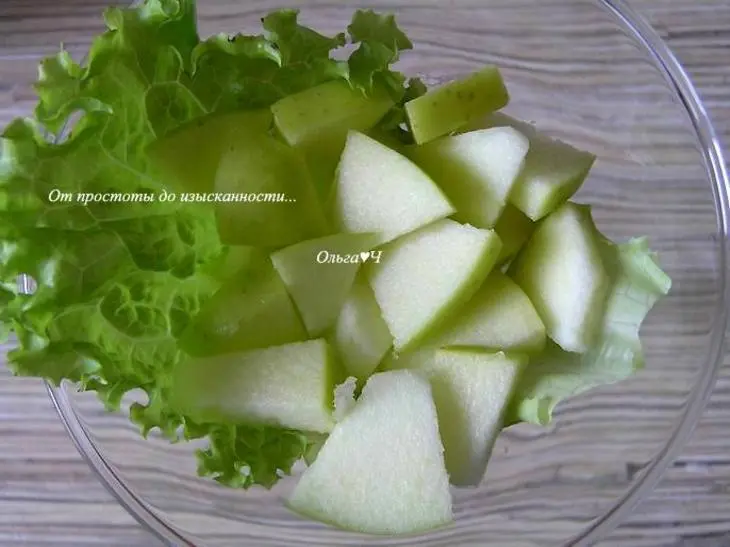 Фруктовый салат с фисташками и мятным сиропом: шаг 1